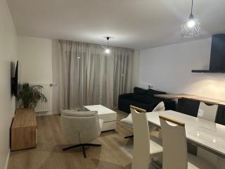 Colombes - Logement entier 2 chambres - Salon - Colombes - 6