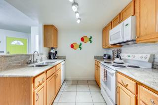 Walk to Beach Gem with Fenced Yard in St Augustine - St. Augustine - 2