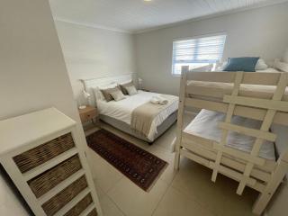 Views galore in Kleinmond - 2