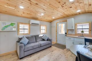 Close to Trails Studio with Water Views - Wurtsboro - 5