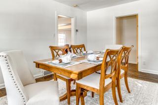 Walk to Main St and Parks Zionsville Village Home - 4