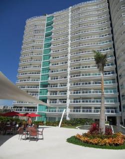 Bay View Grand Marina 3 bedrooms South Tower- 9th floor - 4