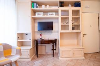 Central Domus Wi-Fi Station by We Host Yuo - Porto San Giorgio - 0