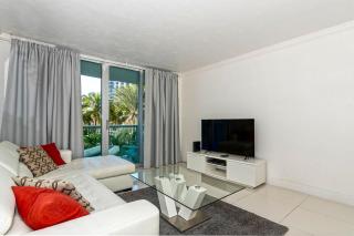 Direct access to the beach, pool and parking 3T - Hollywood - 0