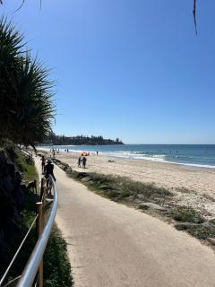 Ocean Views Forever - Caloundra - 4