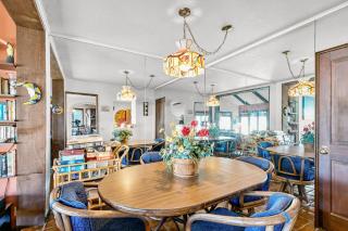 130MT 130 Middle Terrace - Avalon - 2