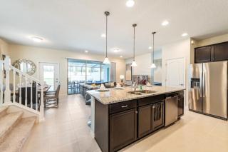 Windsor Westside Elegant 5BR Home, Pool, By Disney - 1