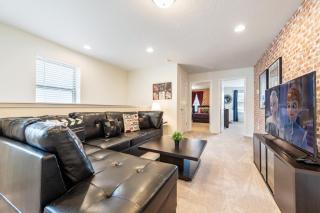 Windsor Westside Elegant 5BR Home, Pool, By Disney - 7