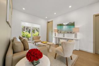Lux Designer Apt 2BR and 2BA in the Heart of MIA Beach - 0