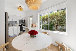 Lux Designer Apt 2BR and 2BA in the Heart of MIA Beach - Miami Beach - 4