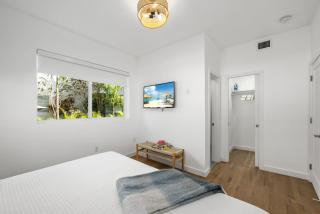 Lux Designer Apt 2BR and 2BA in the Heart of MIA Beach - 1