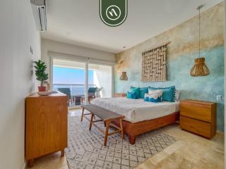 Luxury Oceanfront 3 BR Condo - Pools - Puerto Vallarta - 9