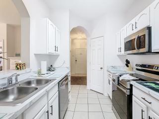 Windsor Hills Amazing 3BR Condo,Pool,Slides,Disney - 7