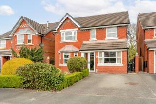 Partridge Rise- Near Aintree -Sleeps 9 - 8