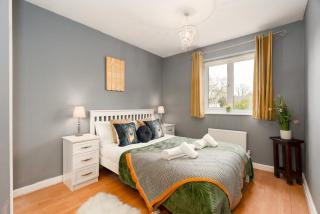 Partridge Rise- Near Aintree -Sleeps 9 - 3