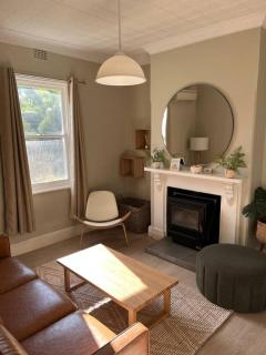 Beautiful comfortable cottage - Orange - 6