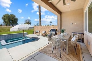 FunZone by VARE Waterslide, Game Space, Putting Green! - Indio - 4