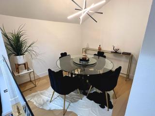 Luxury Home w Pool, Open Kitchen, Poker Room & More - 6