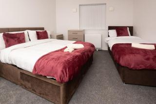 Central 3 Bedroom Flat w Parking - Liverpool - 1