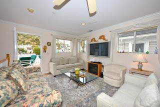 220W 220 Whittley - Avalon - 3