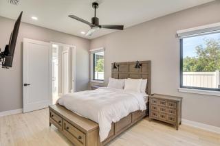 Walk to Shore Modern Stunner in Ormond Beach! - Ormond Beach - 3