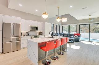 Walk to Shore Modern Stunner in Ormond Beach! - Ormond Beach - 4