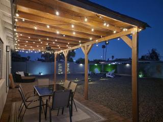 Renovated Retreat! Cozy Firepit Nights Await! - Phoenix - 5