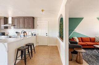 Renovated Retreat! Cozy Firepit Nights Await! - Phoenix - 1