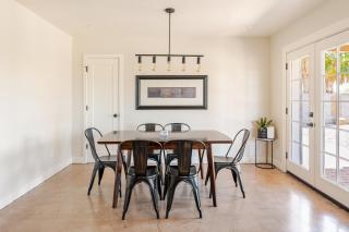 Renovated Retreat! Cozy Firepit Nights Await! - Phoenix - 6
