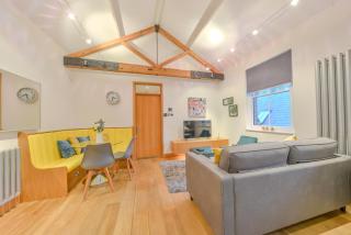 Central Two Bedroom Apartments St Albans By Central Stays Short Lets & Serviced Accommodation With Free Parking - 6 - Saint Albans - 4