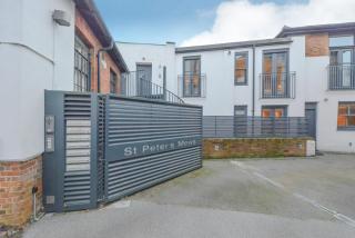 Central Two Bedroom Apartments St Albans By Central Stays Short Lets & Serviced Accommodation With Free Parking - 6 - Saint Albans - 5