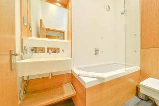 Central Two Bedroom Apartments St Albans By Central Stays Short Lets & Serviced Accommodation With Free Parking - 6 - St Albans - 4