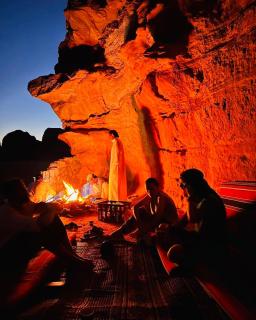 Desert Pearl Wadi Rum Camp & Tours - 9