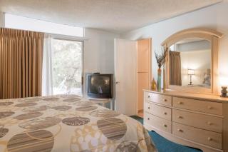 A Perfect Getaway 2 bedroom Duplex W Pool - Palm Desert - 9
