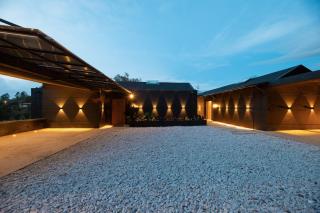 Modern Mountain Villa Ashei - San Antonio - 3