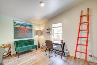 Home with Thunder Mountain View and Large Yard - 2