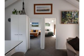 Tawa Retreat - Wellington Holiday Home - 2