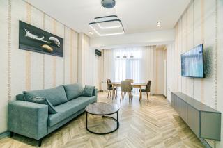 White Tower Apartment - Bakoe - 6