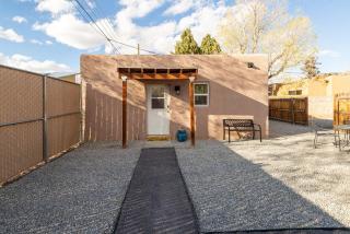 Detached Casitas with private fenced yard and parking - Albuquerque - 9