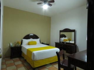 Hotel Los Girasoles - Tepic - 1