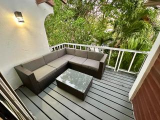 1 bedroom with loft murphy bed - Little Bay - 7