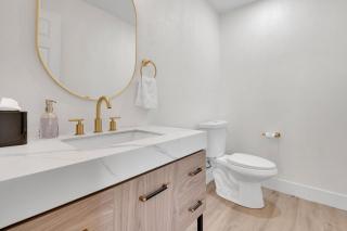 Modern 4BR3Ba Home with Pool and Fire Pit - Phoenix - 4