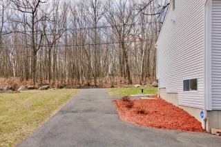 Country House - Waterbury - 8
