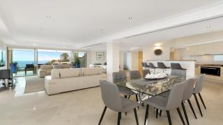 Unit 51 - 4 Bed Premier Ocean View - Terrigal - 9