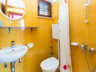 Apartments Neve - Two-Bedroom Apartment with Balcony and Sea View - Dubrovnik - 2