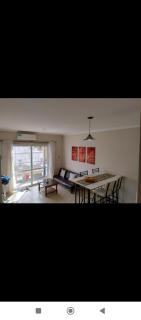 Dpto con balcón - 8