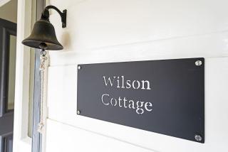 Wilson Cottage - Historic Charm meets Modern Comfort - Sandy Bay - 4