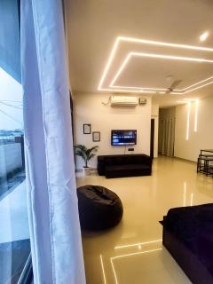 Saya's Abode - Railview Suites - Tezpur - 8