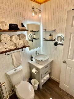 The Sugar Suite - Renovated with a View! AC! POOL, Hot tub, sauna, gym, EV - Sugar Mountain - 5