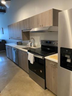 Chic 1BR In the Heart of It All - Aurora - 4